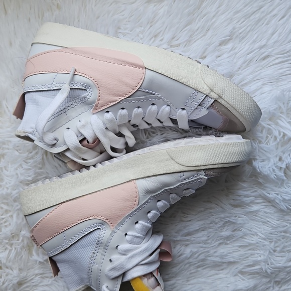 NIKE BLAZER MID 77 Jumbo Women's White and Pink High-Top Sneakers - Picture 4 of 10